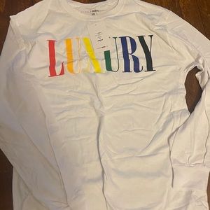 Long sleeve tee
